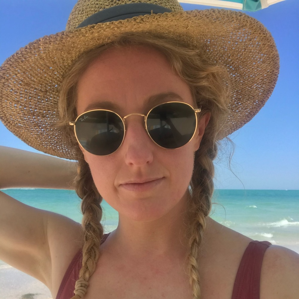 Meet your Posher, Laura